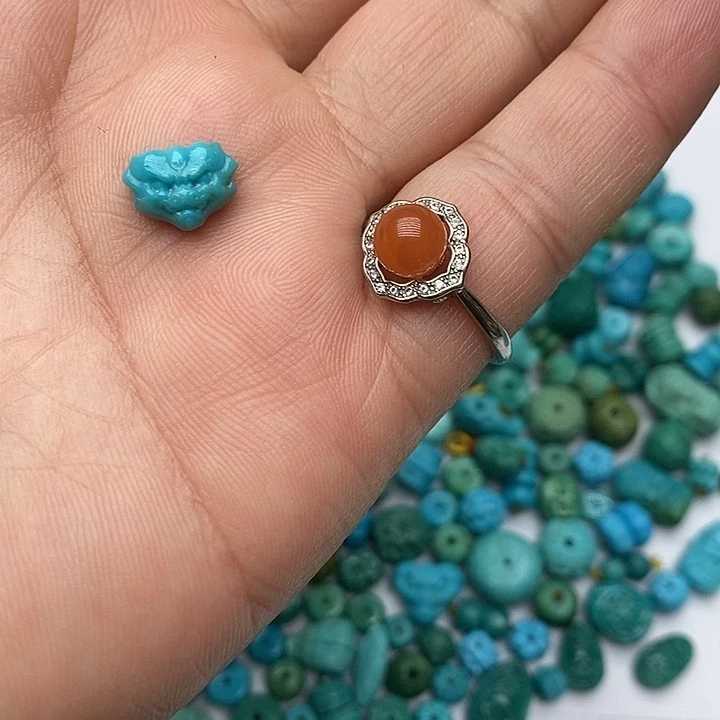 南红玛瑙未镶嵌珠宝奇石