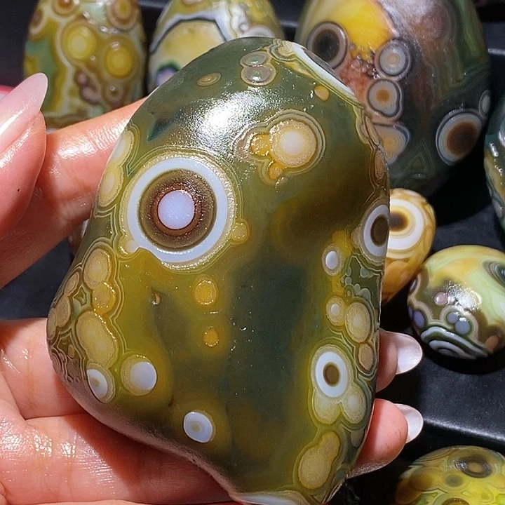 玛瑙/玉髓未镶嵌珠宝奇石119