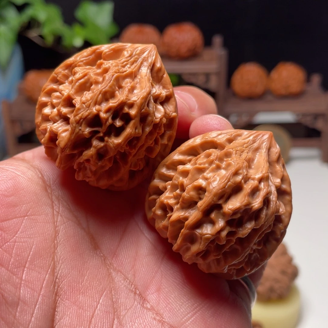 文玩核桃吊坠龙门涧微修