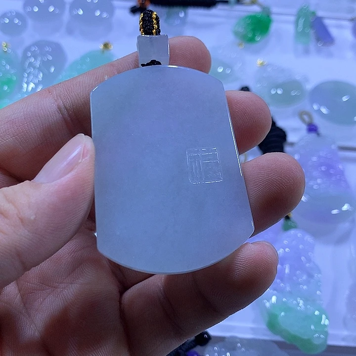 翡翠未镶嵌颈饰天然翡翠A货吊坠
