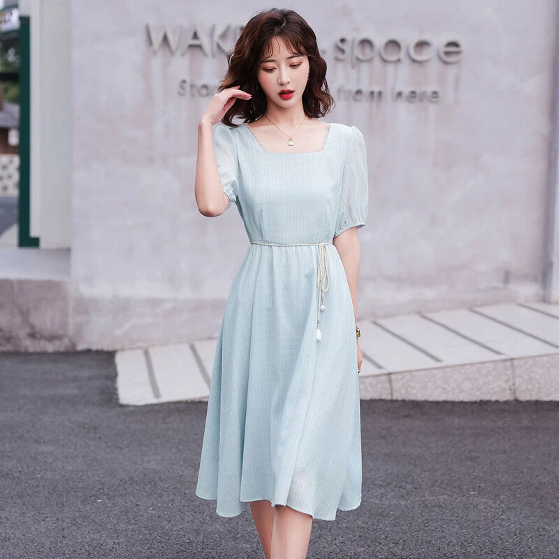 时尚气质收腰显瘦连衣裙