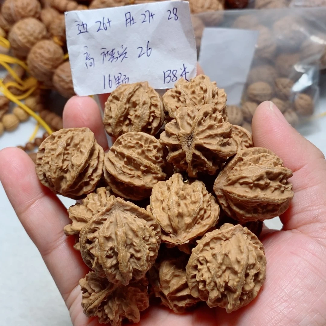 文玩核桃吊坠暴龙八棱小手持
