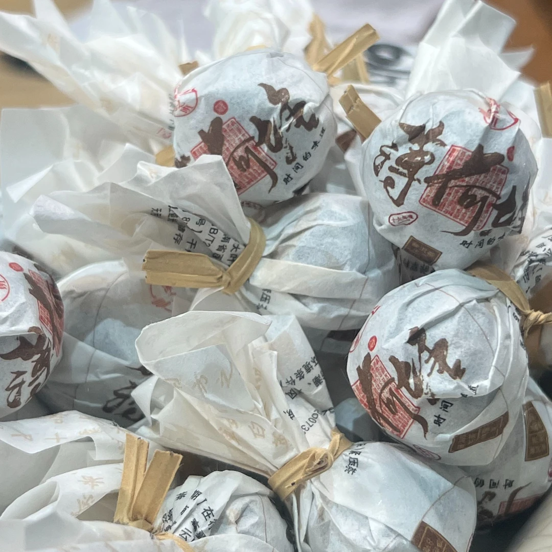 2025薄荷塘古树头春普洱生茶龙珠