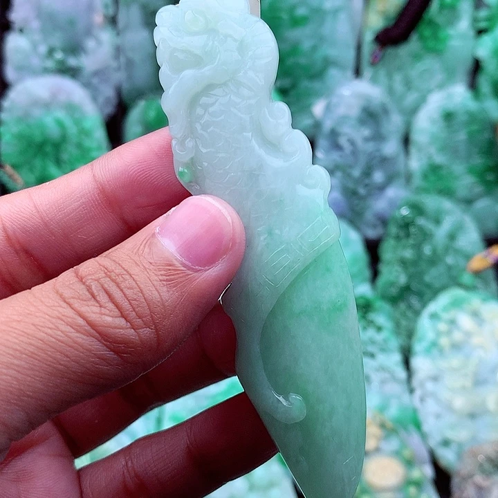 翡翠吊坠(不含链)未镶嵌