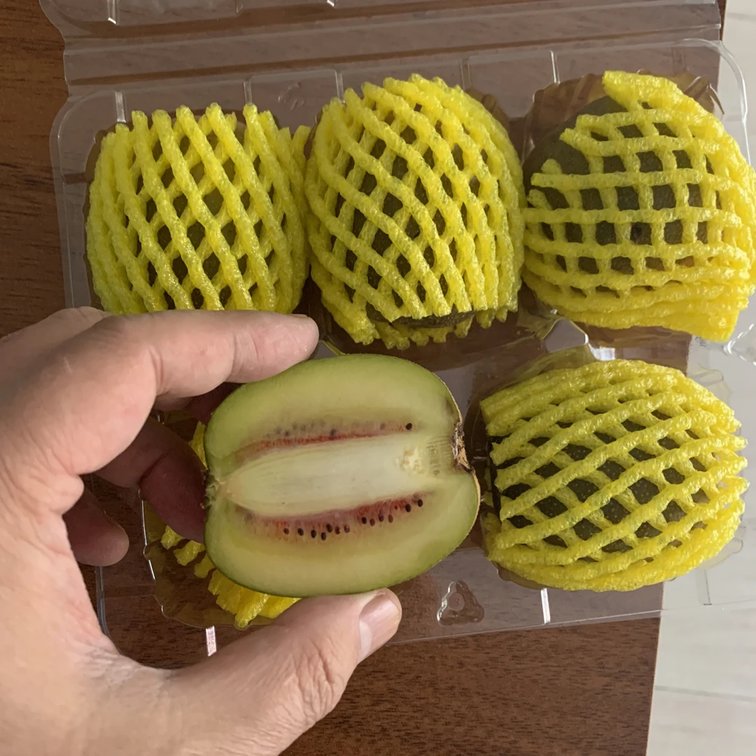 当季水果红心猕猴桃