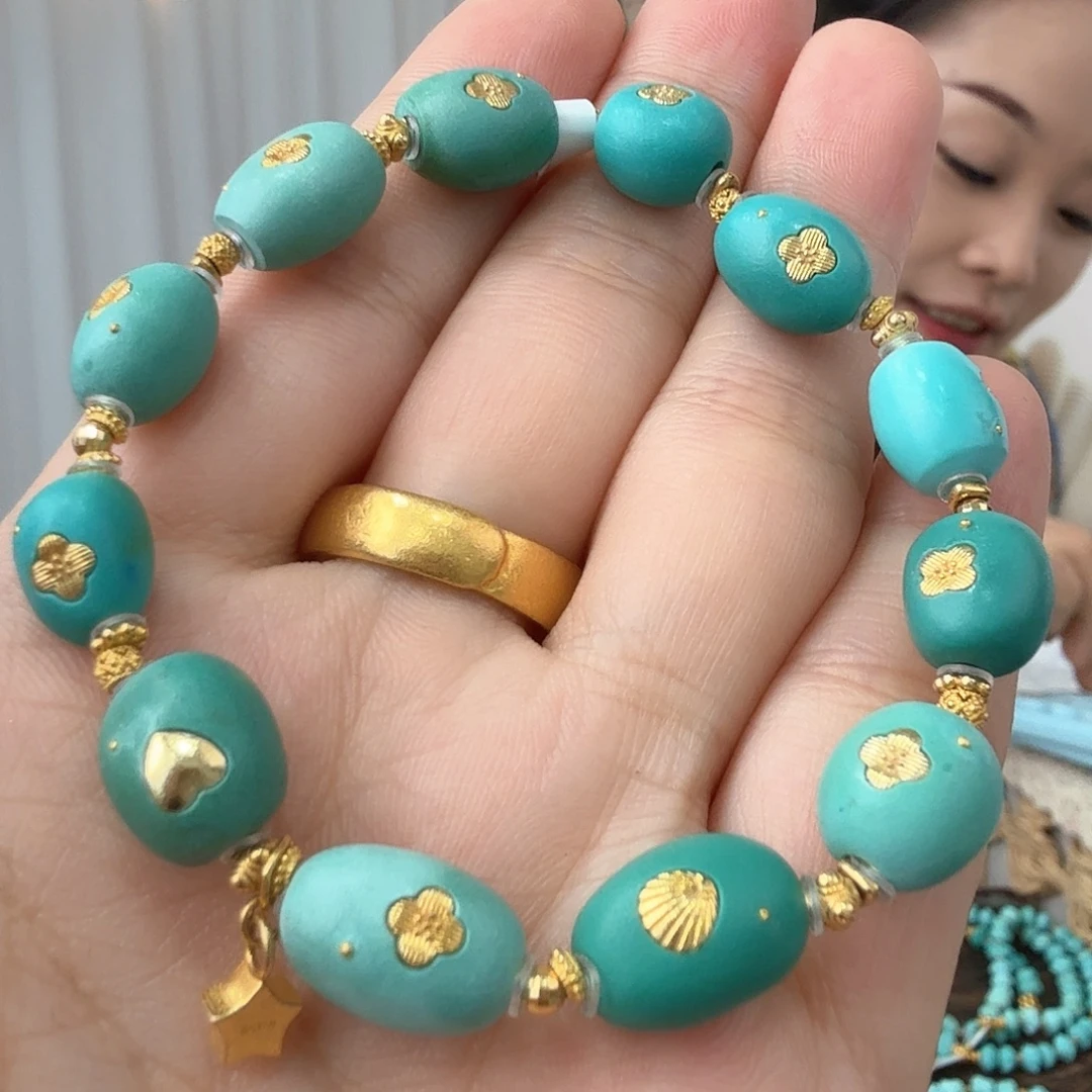 绿松石未镶嵌挂件