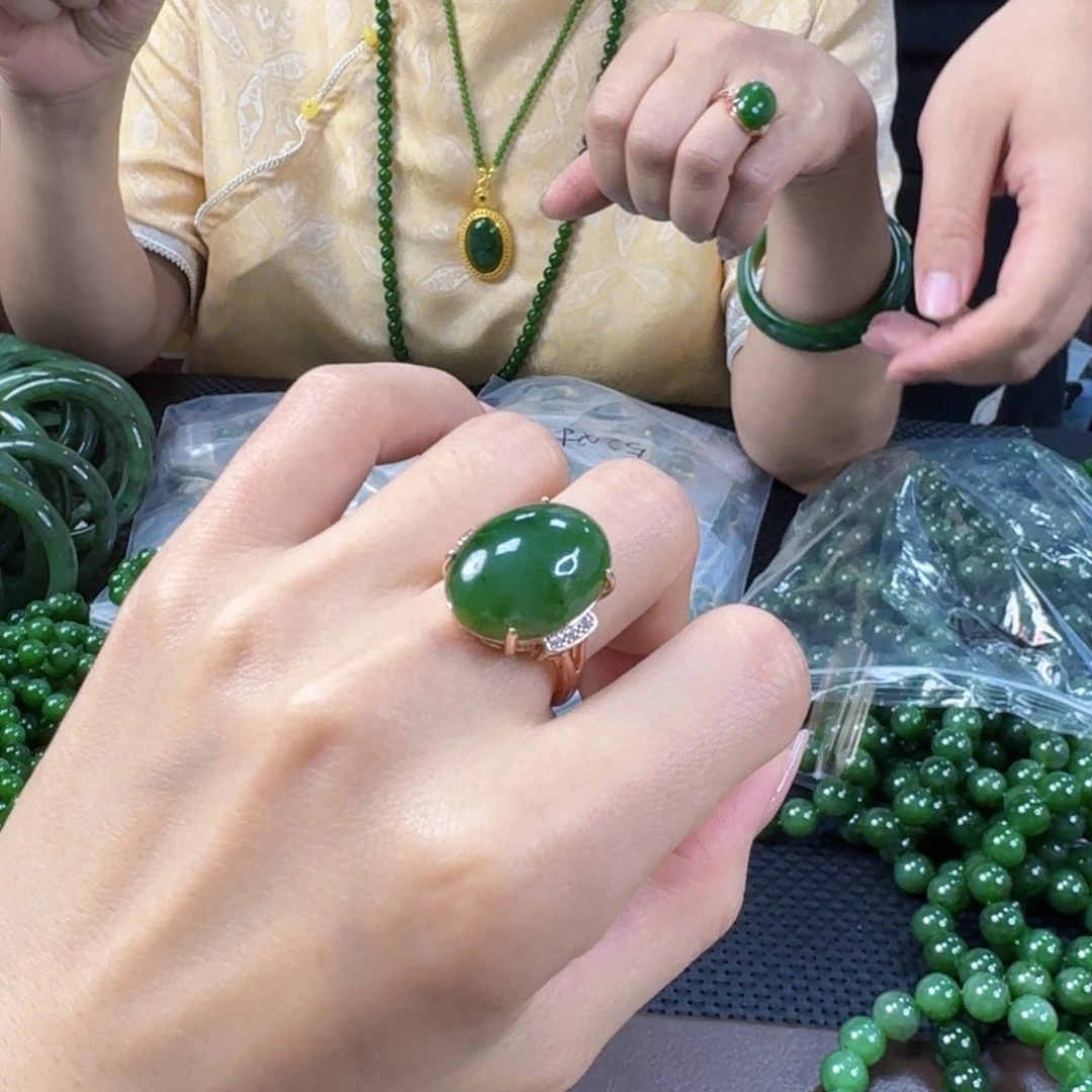 和田玉（碧玉）戒指合金