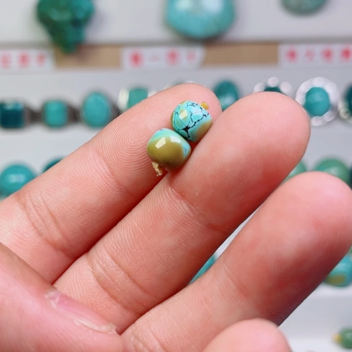 未镶嵌绿松石珠宝奇石