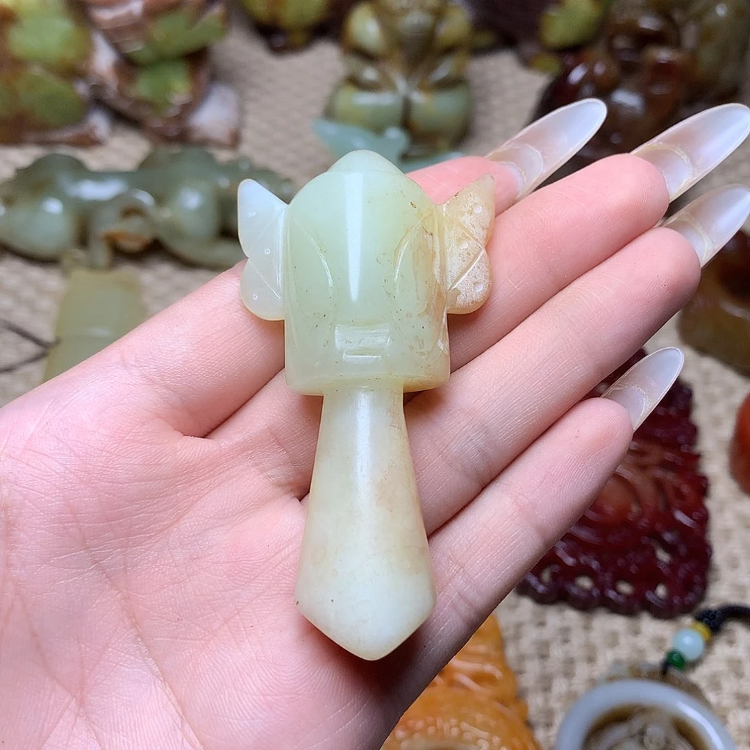 未镶嵌蛇纹石玉颈饰