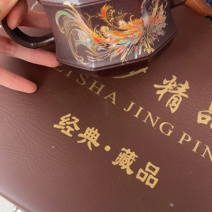 茶壶紫砂原矿泥料手工制作的一把紫砂壶