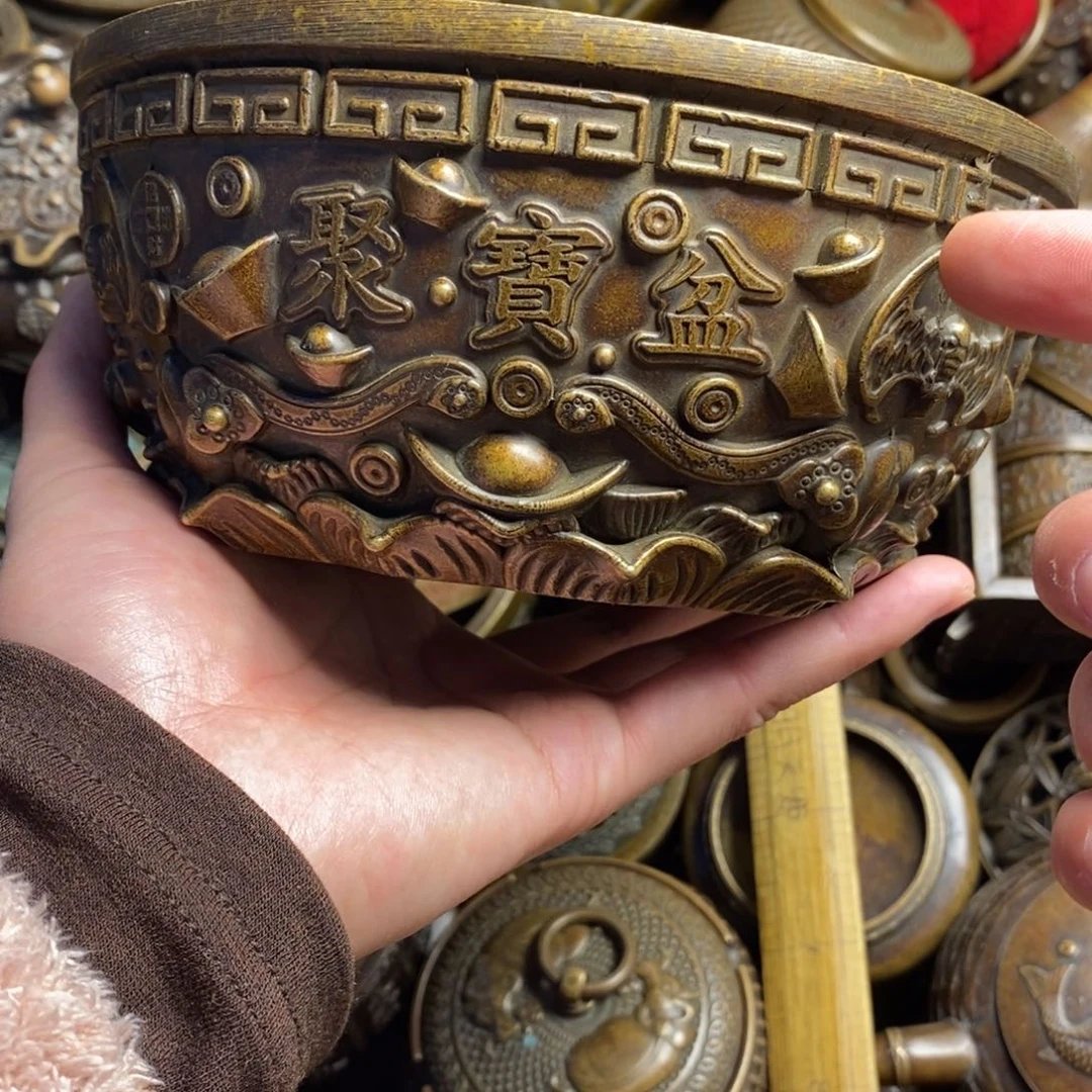精美铜器做工精良
