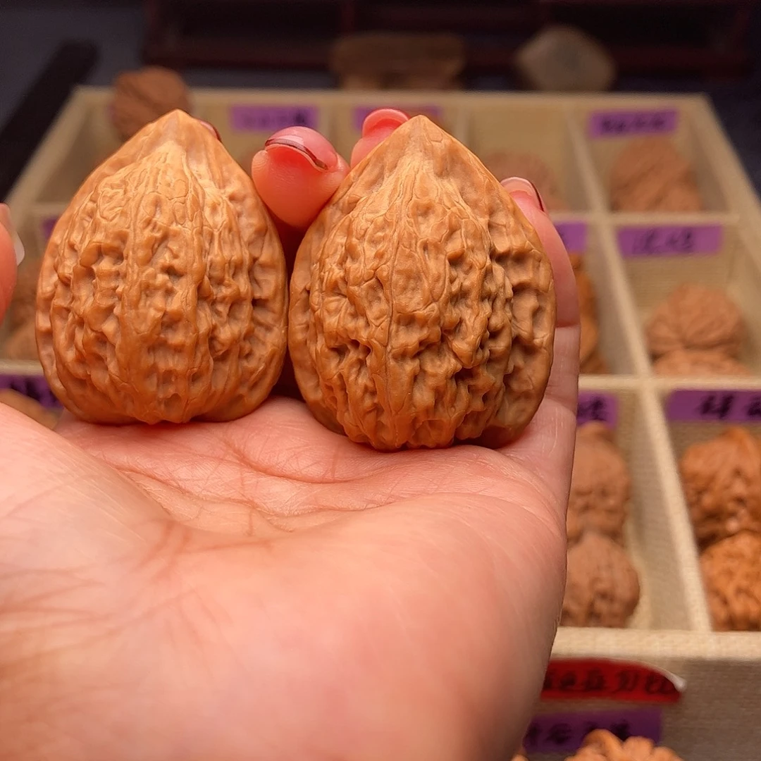 8****吊坠文玩核桃玉鸡