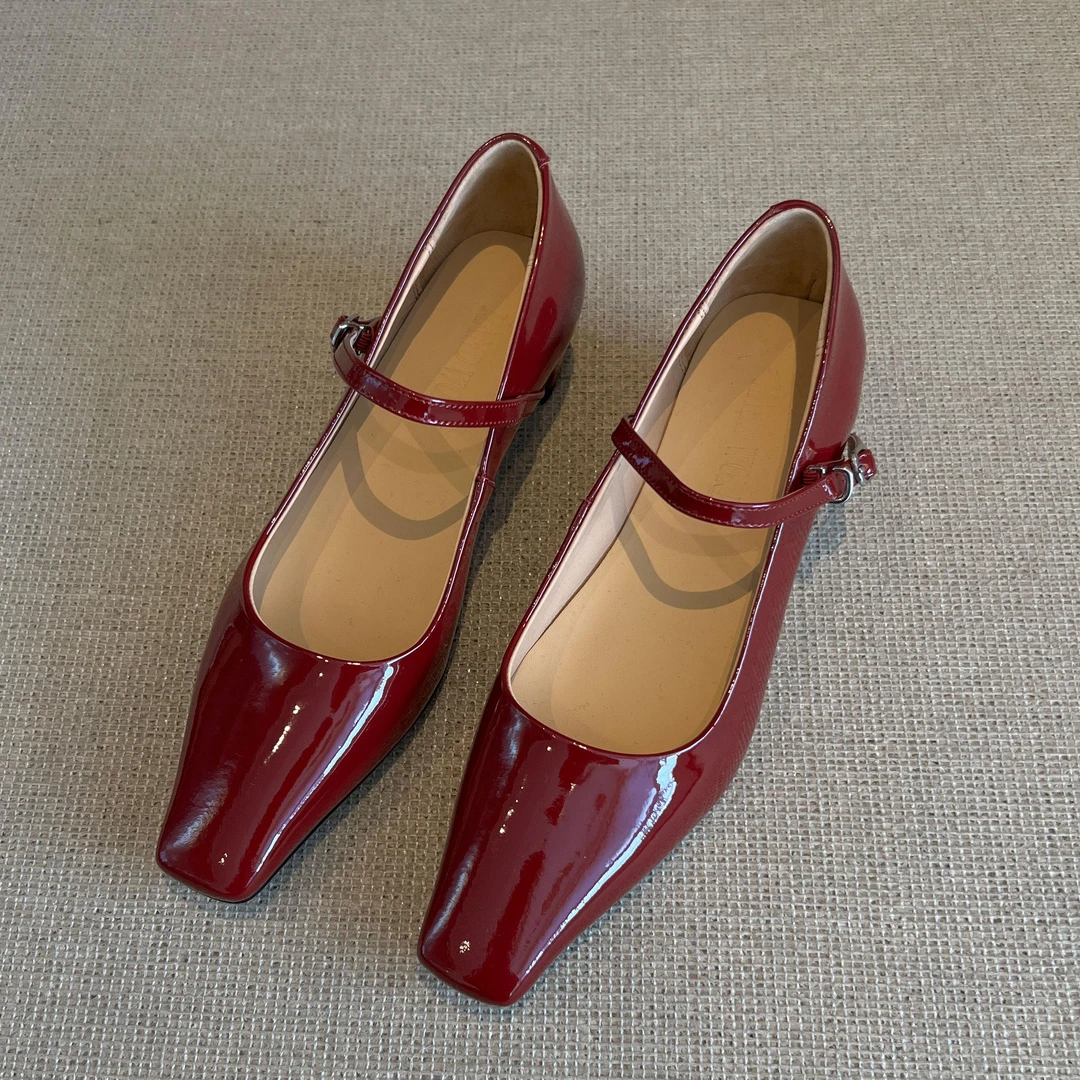 法式复古方头粗跟玛丽珍鞋2025春季新款一字扣带中跟单鞋女小红鞋