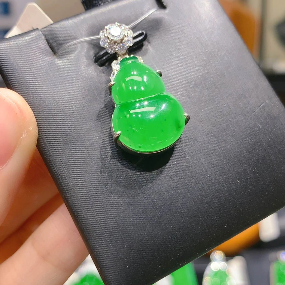 【闪购商品】颈饰银S925镶嵌翡翠8柒姐