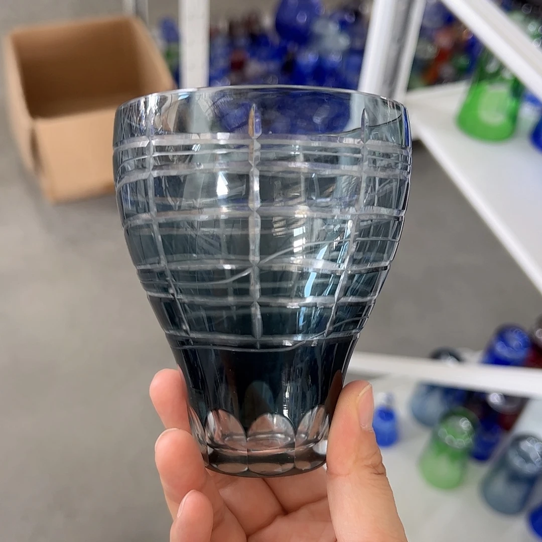 水晶玻璃平底款微瑕一个