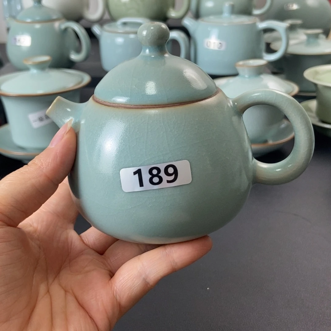 壶微瑕仿古釉龙蛋壶