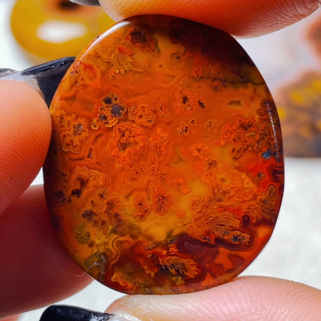 未镶嵌颈饰玛瑙/玉髓一*力