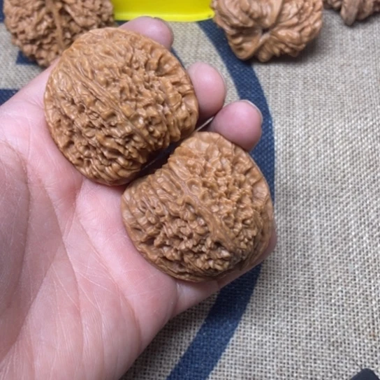 吊坠文玩核桃o****c南疆