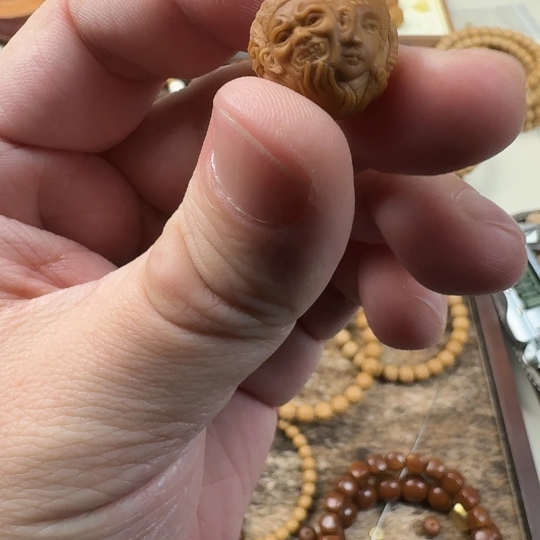 爱***米吊坠猴头核桃纯手拉姆