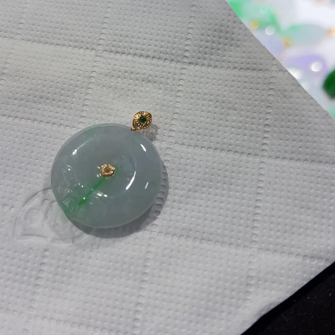 翡翠吊坠(不含链)18K金镶嵌