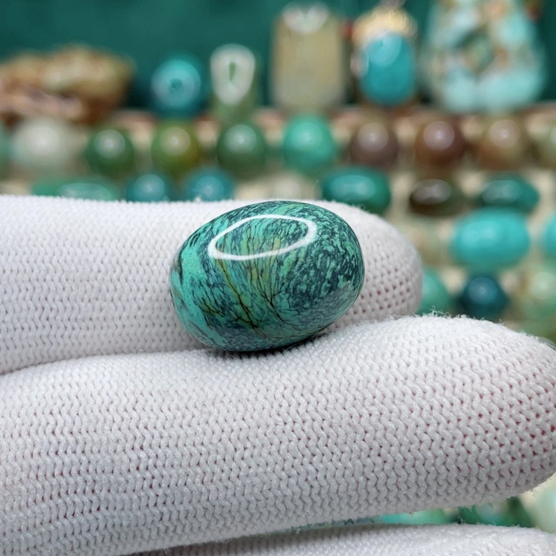 未镶嵌绿松石珠宝奇石