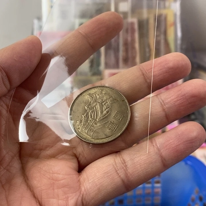 小****1长城币83年1块一枚1号