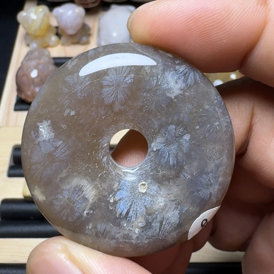 未镶嵌纯天然色有机玉石保真色硅化玉特价