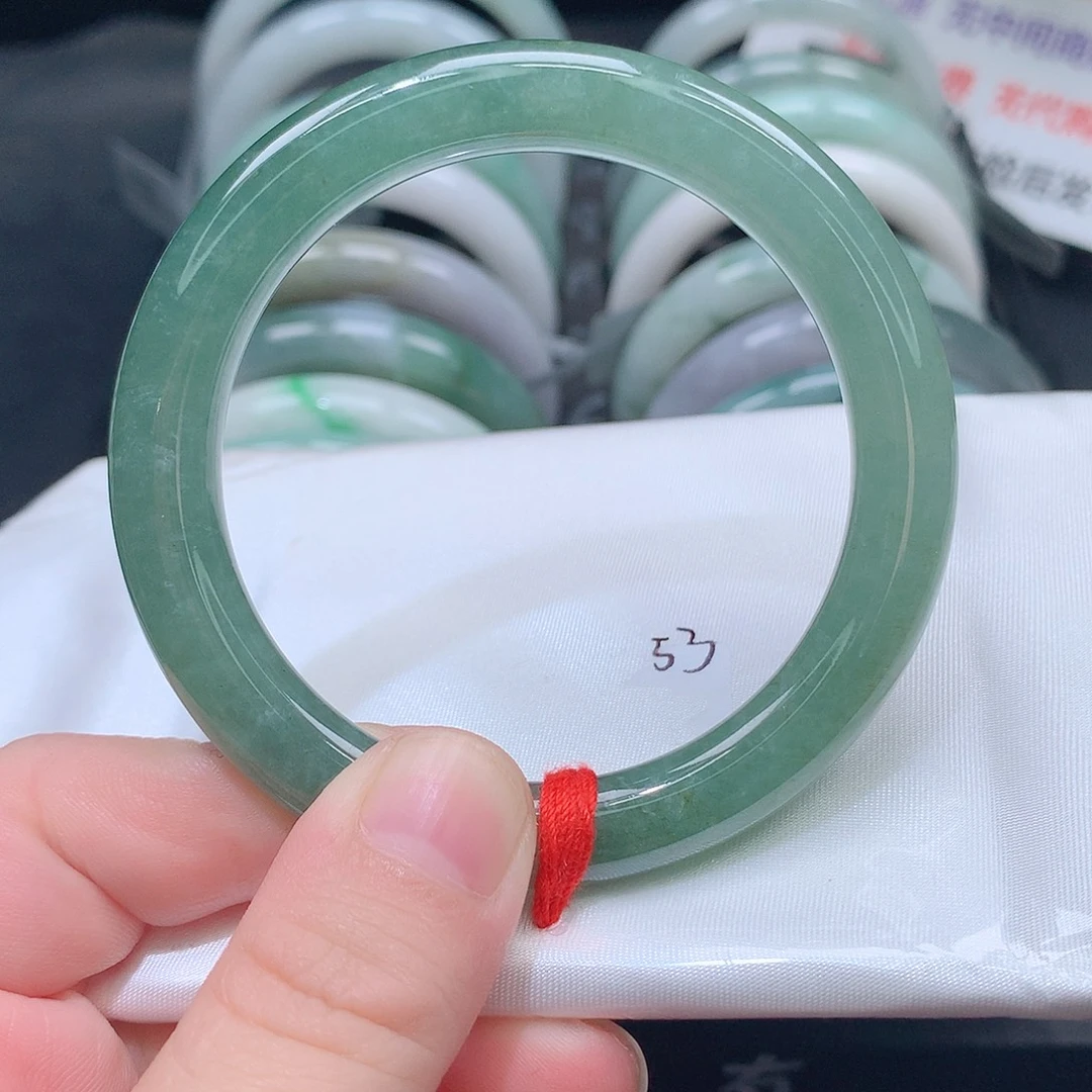 翡翠未镶嵌手镯37