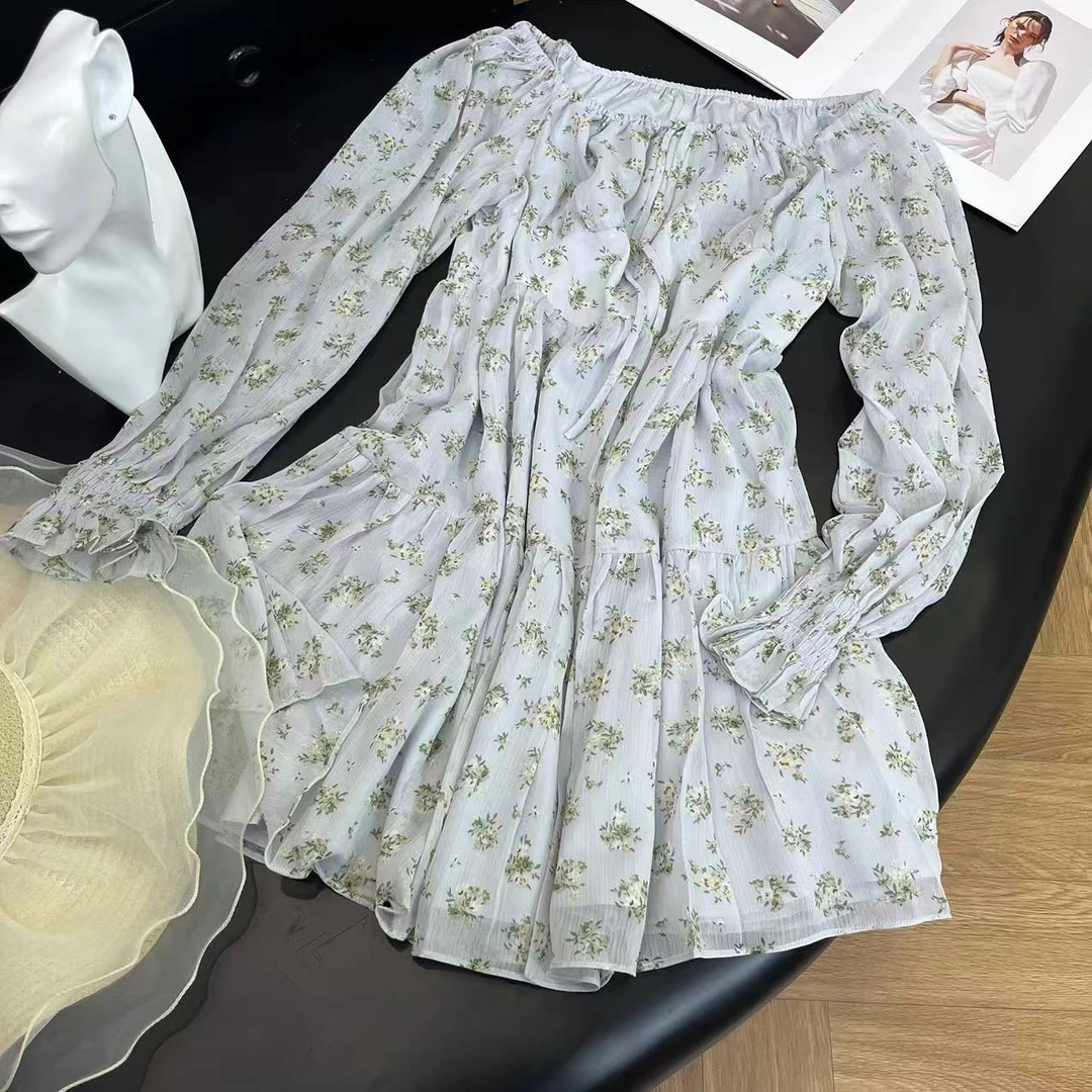 度假风甜美小碎花松紧大领口收腰长袖连衣裙H6190