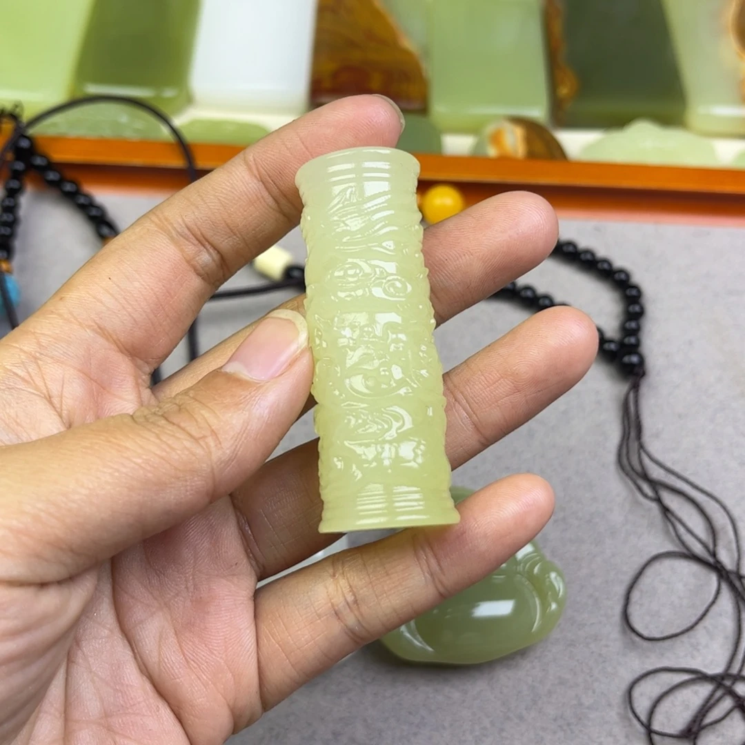 新疆昆仑山料龙柱