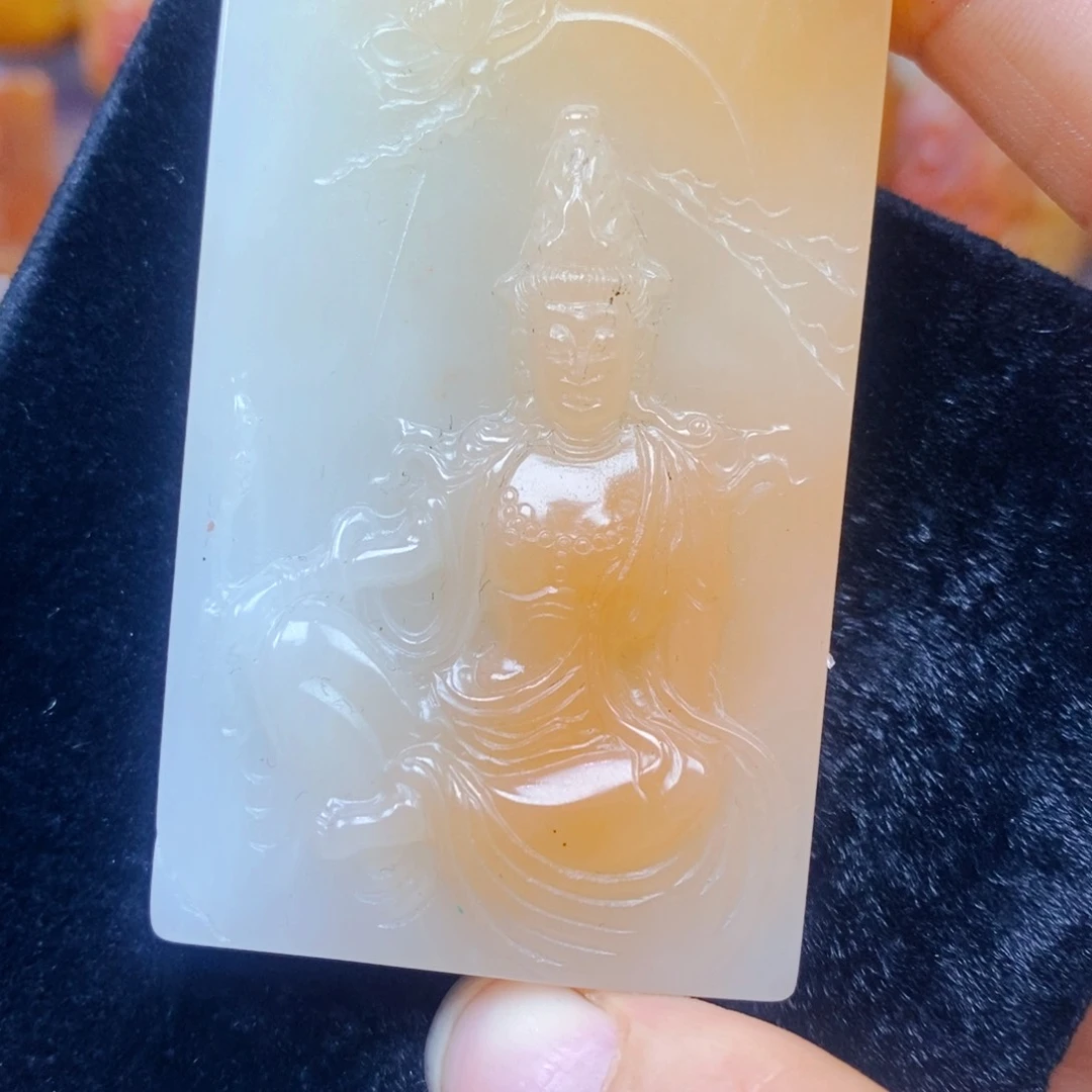 未镶嵌石英质玉（黄龙玉）吊坠(不含链)