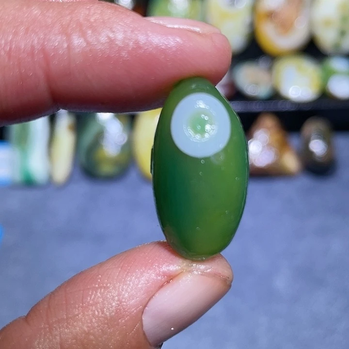 玛瑙/玉髓未镶嵌珠宝奇石