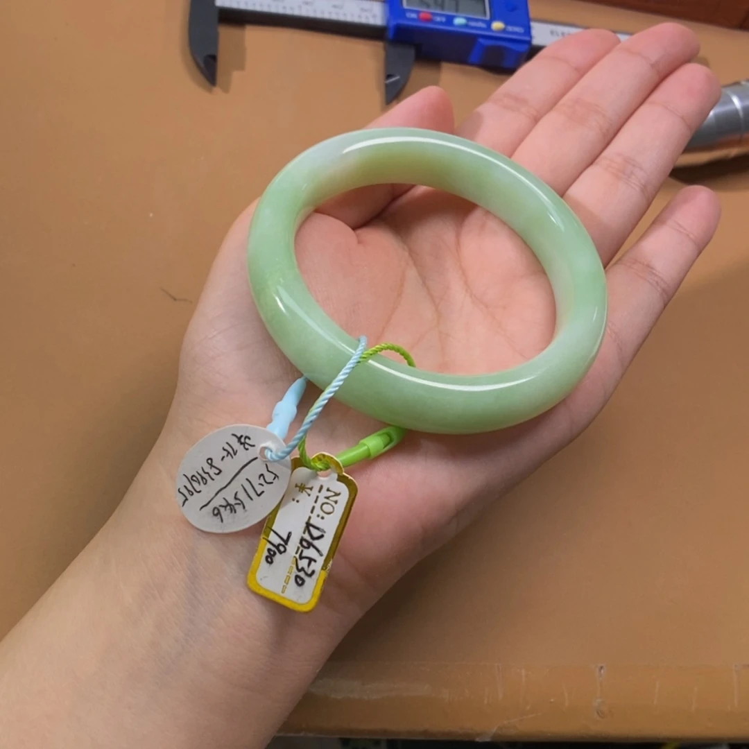 【闪购商品】和田玉（翠青玉）手镯未镶嵌5455满翠