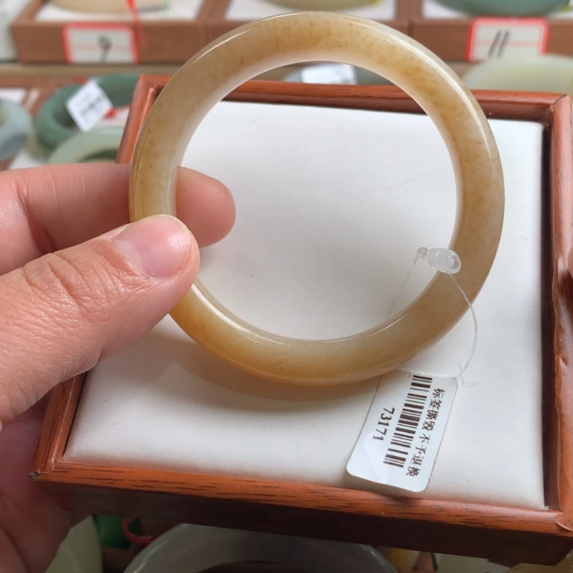 【闪购商品】和田玉手镯未镶嵌55.2
