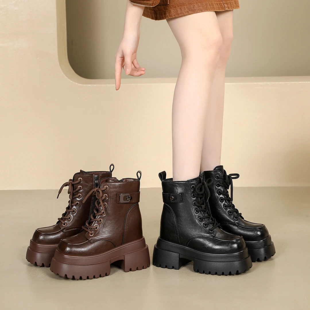 英伦风增高冬季马丁靴增高短筒靴女靴复古羊毛靴女12公分百搭加绒