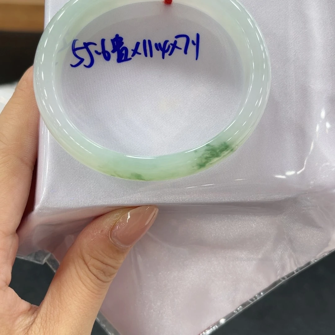未镶嵌手镯翡翠翡翠