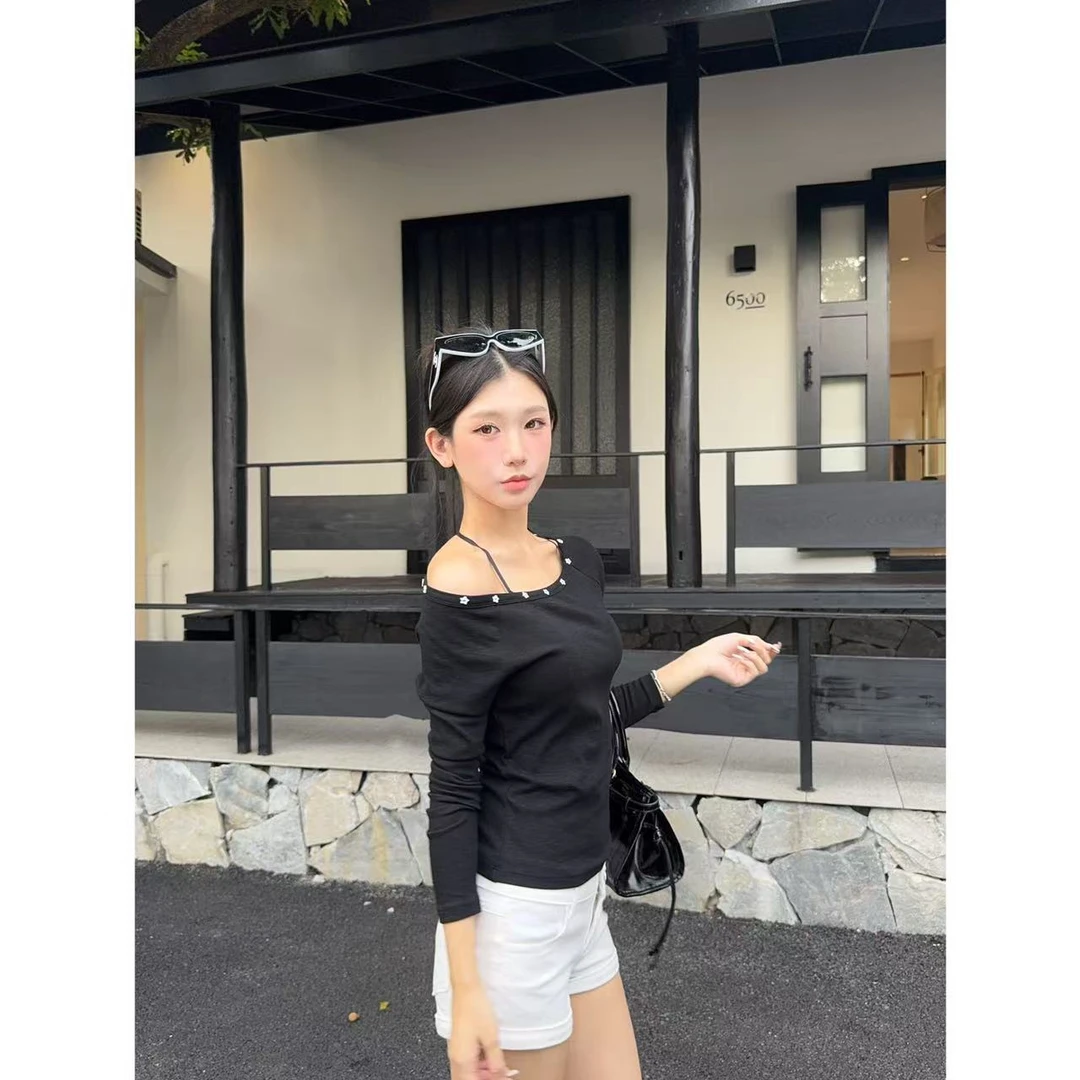 LELEPENG 黑色韩系手工缝线星星斜肩上衣女独特修身斜肩长袖855