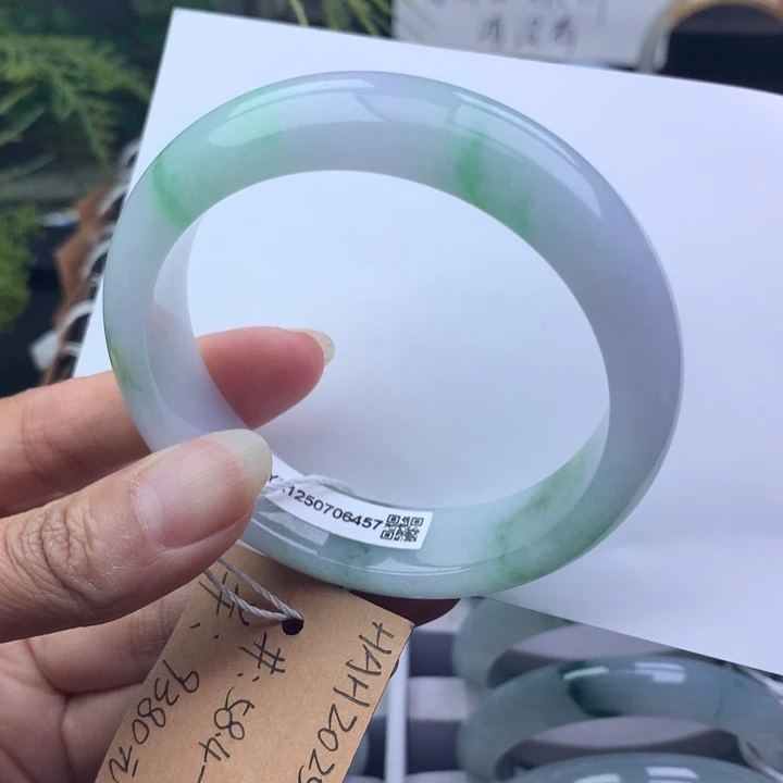 翡翠未镶嵌手镯天然翡翠手镯