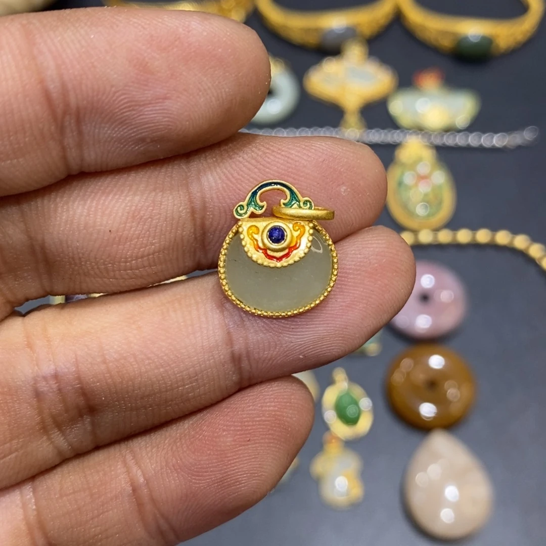 和田玉颈饰银S925镀金镶嵌