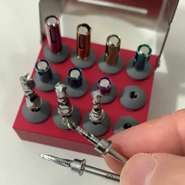 上颌窦内提钻➕骨挤压