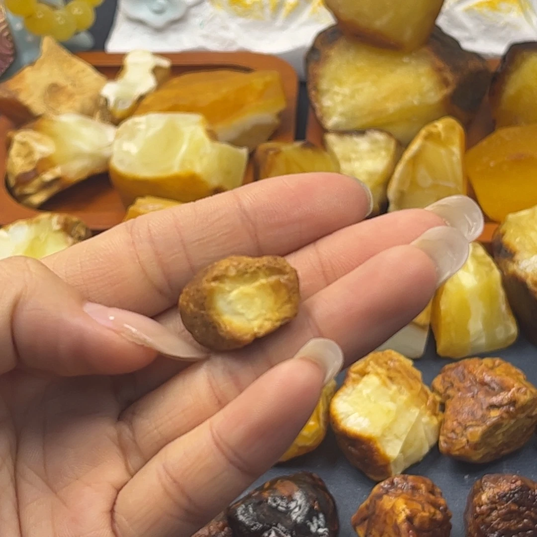 定制琥珀未镶嵌蜜蜡定制