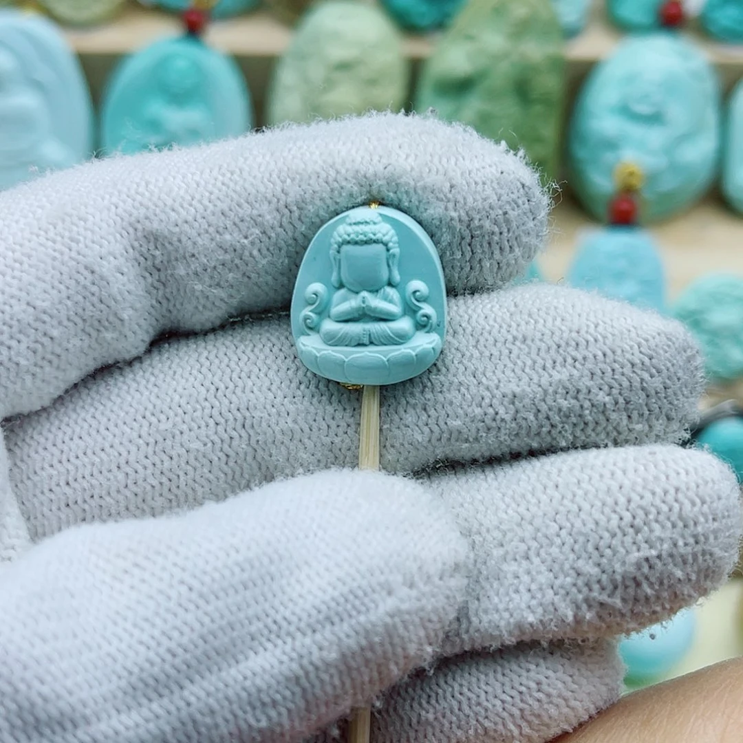 绿松石未镶嵌珠宝奇石