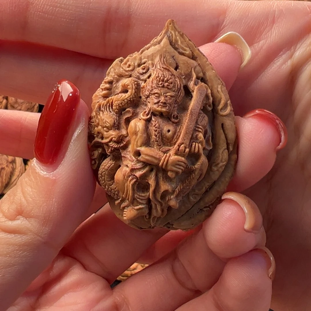 吊坠桃核桃核雕刻不动明王单籽