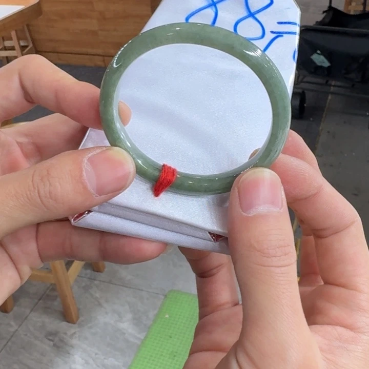 翡翠手镯未镶嵌纯天然缅甸翡翠A货买断