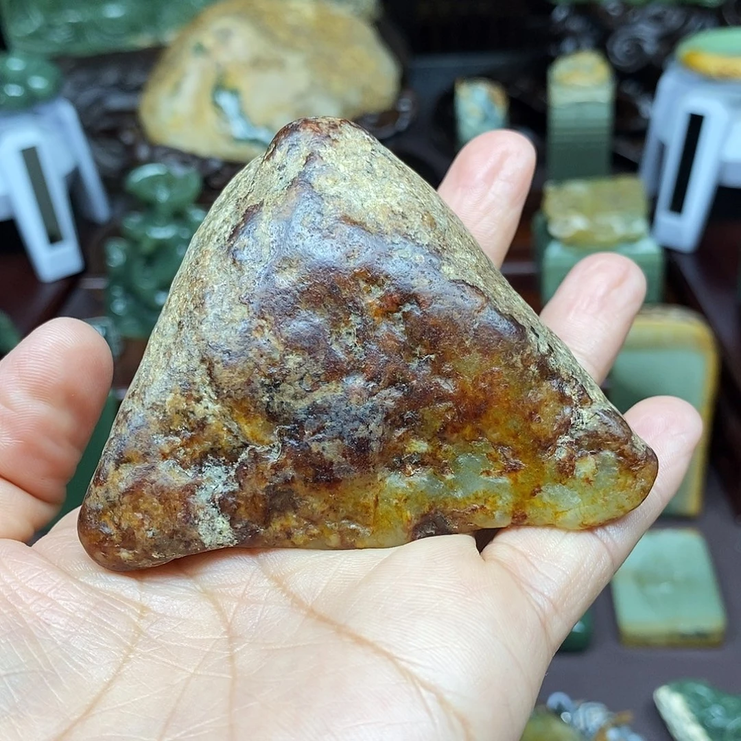 阳***橙岫岩河磨玉（透闪石质玉）未镶嵌颈饰