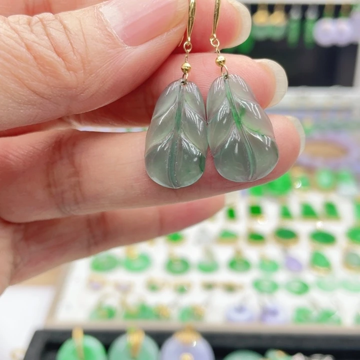 翡翠18K金镶嵌耳饰