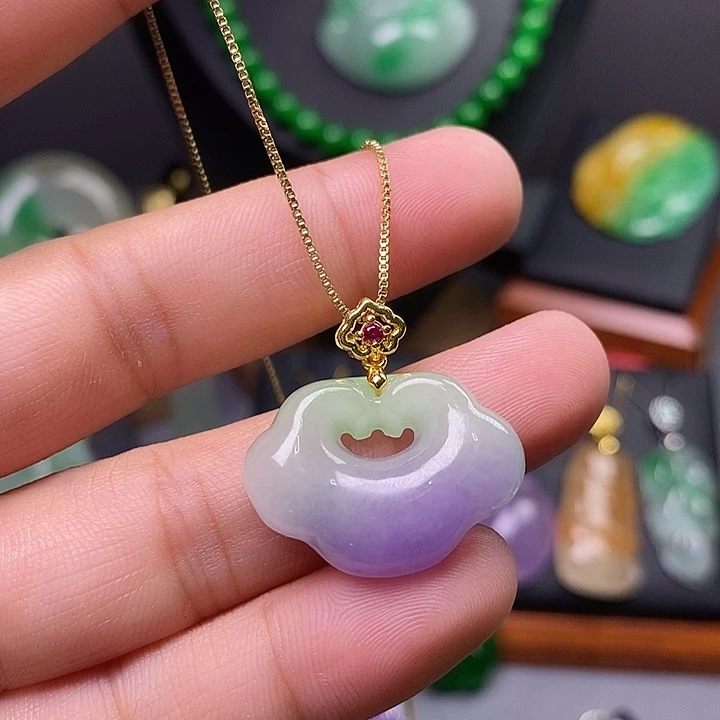 吊坠(赠链)未镶嵌翡翠