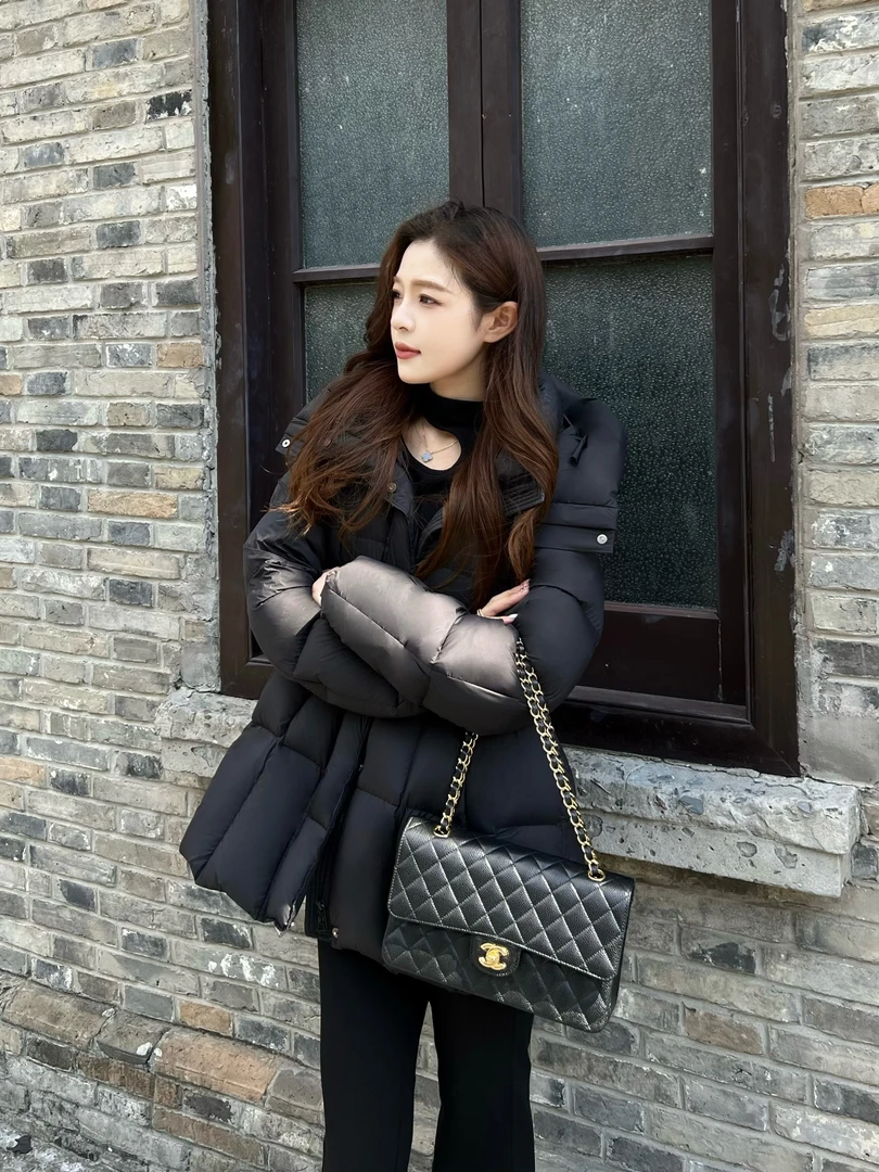 2025新款羽绒服女鹅绒服黑色显瘦连帽时尚保暖加厚外套911