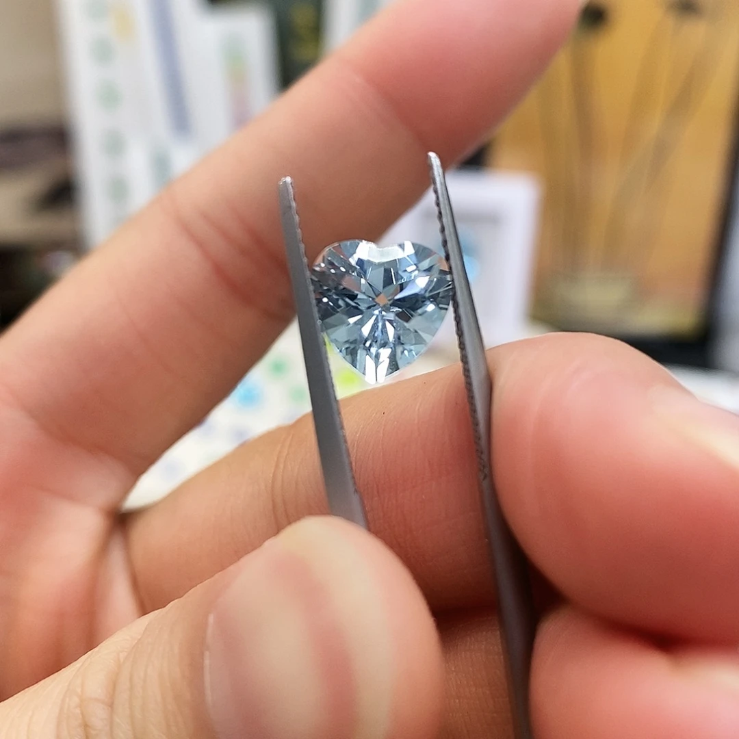 海蓝宝石裸石2.3ct裸石