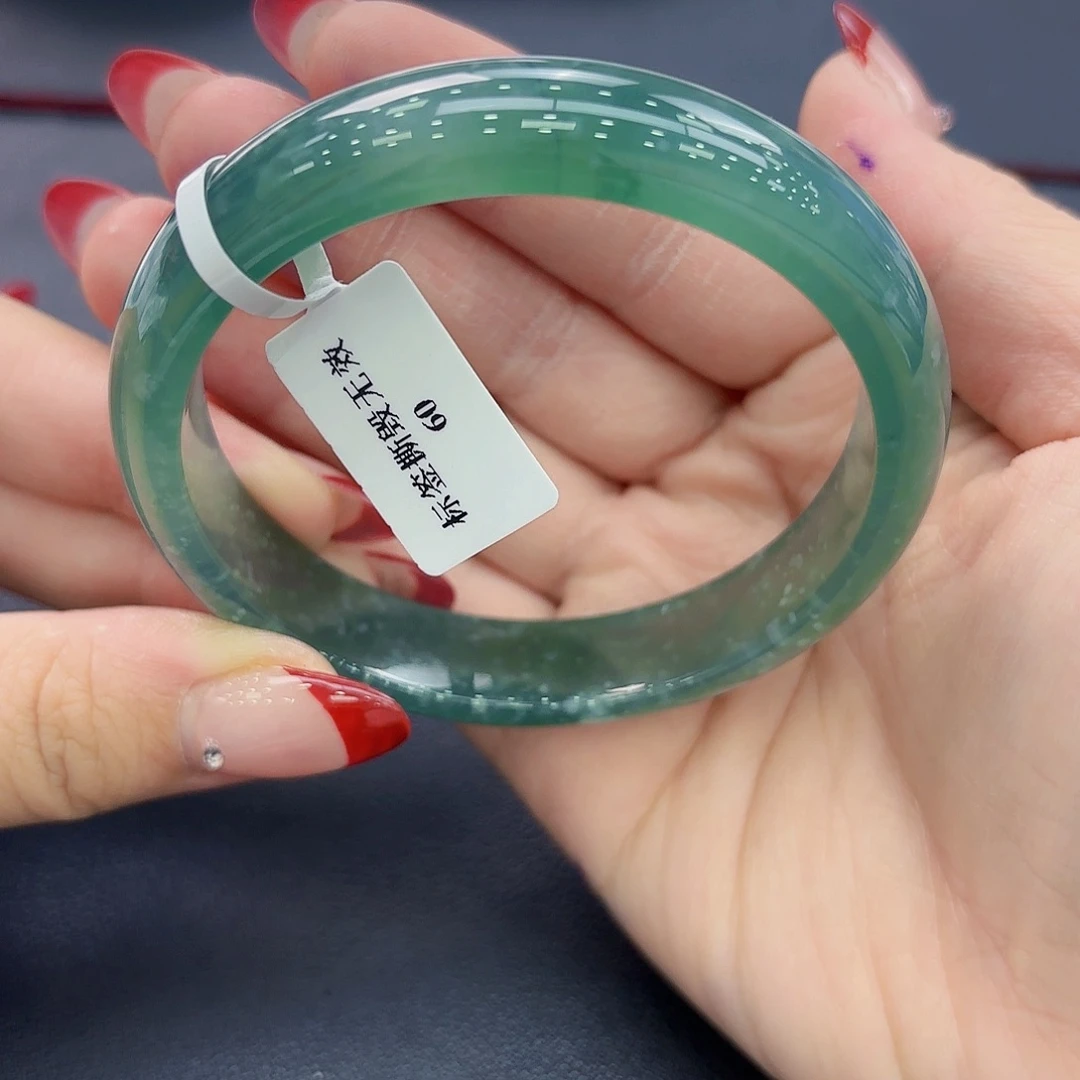 翡翠手镯未镶嵌手镯60